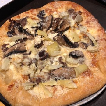 Mellow Mushroom Mount Pleasant - Pizza Near Me - Mount Pleasant, South Carolina