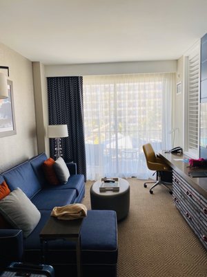 The Waterfront Beach Resort A Hilton Hotel Updated Covid 19 Hours Services 992 Photos 596 Reviews Hotels 21100 Pacific Coast Hwy Huntington Beach Ca Phone Number Yelp