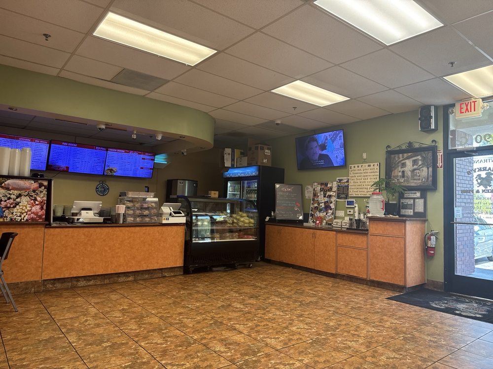 Sharkys Chicken & Fish