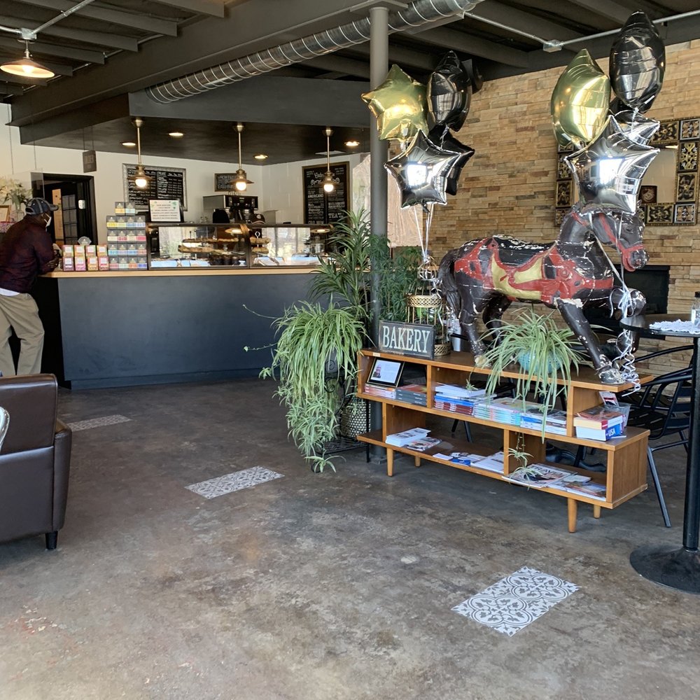 Cedar House - Inside - Coffee & Tea Near Me - Flagstaff, Arizona