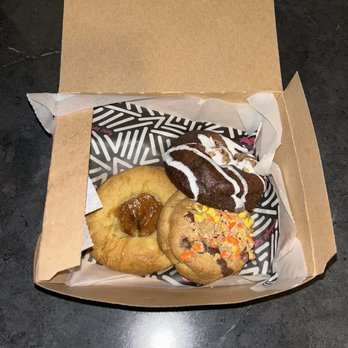 Goodnight Fatty - this is an old flight but - Desserts Near Me - Salem, Massachusetts