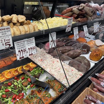 North Shore Farms - Great prepared food - Grocery Near Me - Mineola, New York