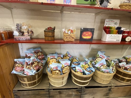 Masker Orchards by null