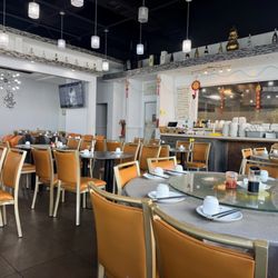 Kapiolani Seafood Restaurant - Dining room