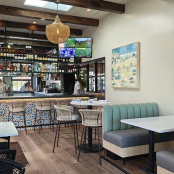 MIA’S - Updated January 2026 - 185 Photos & 67 Reviews - 243 North