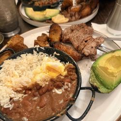 Dulce Vida Latin Bistro