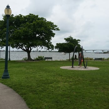 Bayfront Park and Marina - Parks Near Me - Sarasota, Florida Bayfront Park and Marina - Parks Near Me - Sarasota, Florida