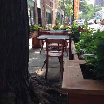 Zizi's Cafe - Outdoor patio! - Mediterranean Near Me - Chicago, Illinois