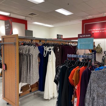 TJ MAXX - Updated November 2025 - 37 Photos & 14 Reviews - 8101 N E