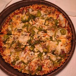 Barnaby's of Northbrook - Crimp crust at this location