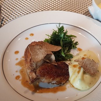 L'Atelier de Joël Robuchon - LA CAILLE - farcie de foie gras et caramélisée avec une pomme purée truffé    2021 09 04. M1. - French Near Me - Paris, 75