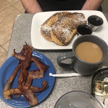 Hoot's - Naples - French toast with bacon - Breakfast & Brunch Near Me - Naples, Florida Hoot's - Naples - French toast with bacon - Breakfast & Brunch Near Me - Naples, Florida
