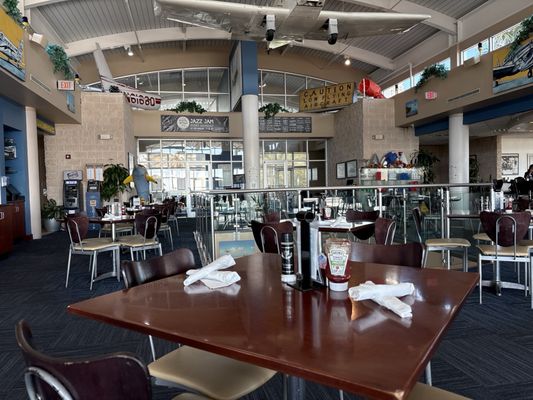 The Hangar Restaurant & Flight Lounge by null