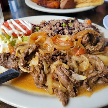 La Cabaña - Bistec with rice - Honduran Near Me - Seattle, Washington