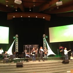 Woodside Bible Church - It's another great day for worship!