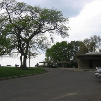 Bellevue Hill Park - The interesting pavilions - Parks Near Me - Cincinnati, Ohio
