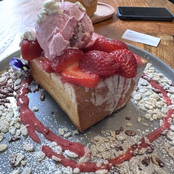 Coche Valley Dessert Cafe - Strawberry toast - Desserts Near Me - Seattle, Washington Coche Valley Dessert Cafe - Strawberry toast - Desserts Near Me - Seattle, Washington