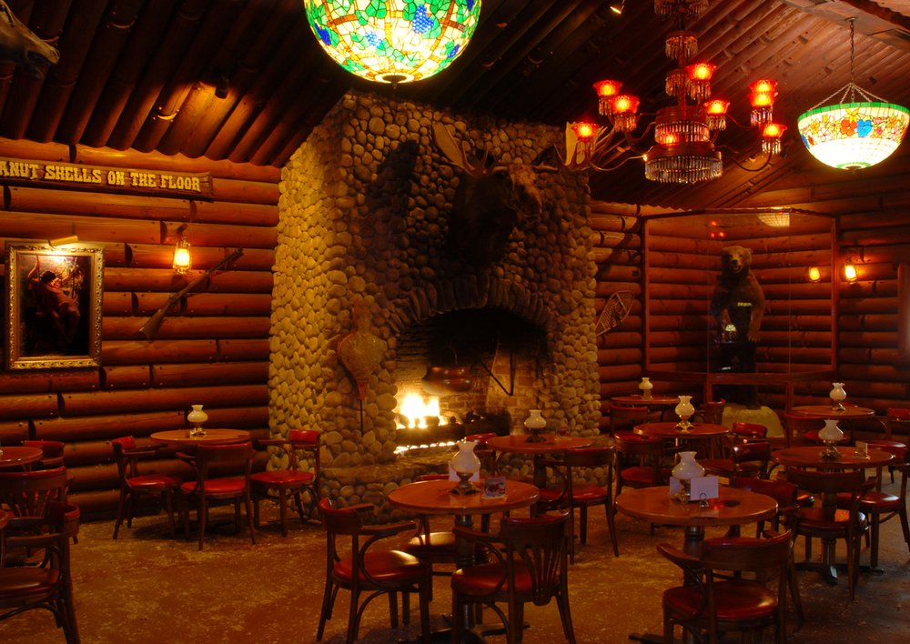 Clearman's North Woods Inn - La Mirada