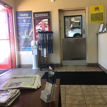 Sun Devil Auto - Waiting for oil change - Auto Repair Near Me - Phoenix, Arizona