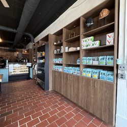 8th & Roast - 8th Ave - Indoor view