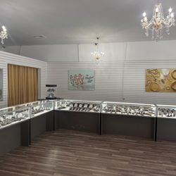 Beautiful and clean store!