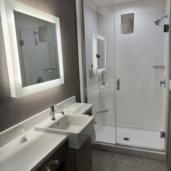 SpringHill Suites by Marriott Milpitas Silicon Valley - Hotels Near Me - Milpitas, California SpringHill Suites by Marriott Milpitas Silicon Valley - Hotels Near Me - Milpitas, California