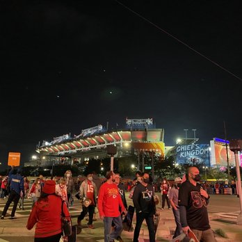 Raymond James Stadium - Stadiums & Arenas Near Me - Tampa, Florida