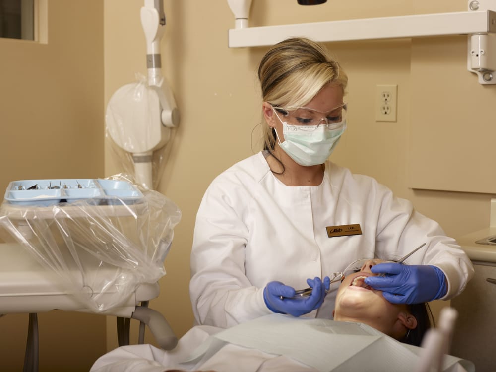 SAIT DENTAL CLINIC Updated October 2024 1301 16th Avenue NW