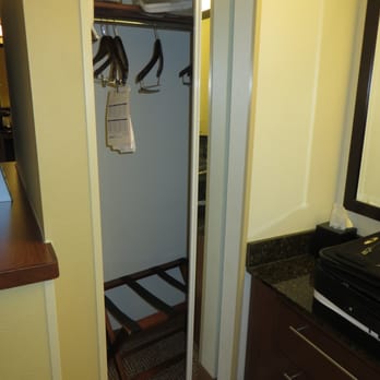 Hyatt Place Saratoga/Malta - Door can't open very wide to store your luggage :( - Hotels Near Me - Malta, New York