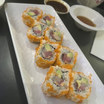 Yagumo Sushi - Rainbow Original Cut Roll - Sushi Bars Near Me - Van Nuys, California Yagumo Sushi - Rainbow Original Cut Roll - Sushi Bars Near Me - Van Nuys, California