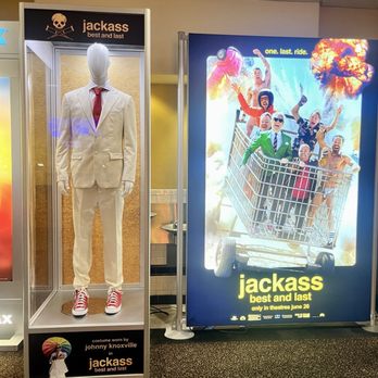 AMC Burbank 16 - This suit has seen many epic fails - Cinema Near Me - Burbank, California AMC Burbank 16 - This suit has seen many epic fails - Cinema Near Me - Burbank, California
