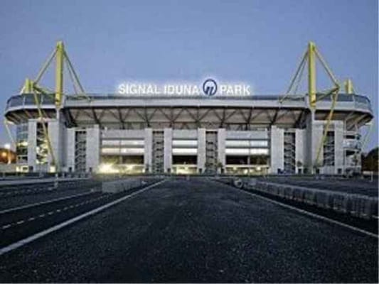 Signal Iduna Park by null