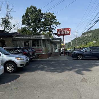Village Diner - Diners Near Me - Milford, Pennsylvania