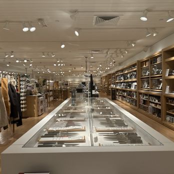 Crate & Barrel - Home Decor Near Me - Deer Park, Illinois