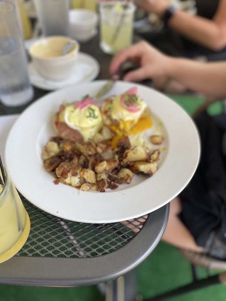 Social spots from La Suerte Louisville