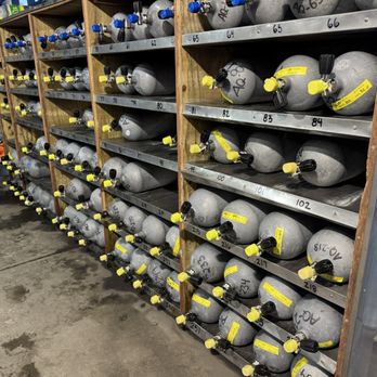 Aquarius Dive Shop - rental tanks - Dive Shops Near Me - Monterey, California