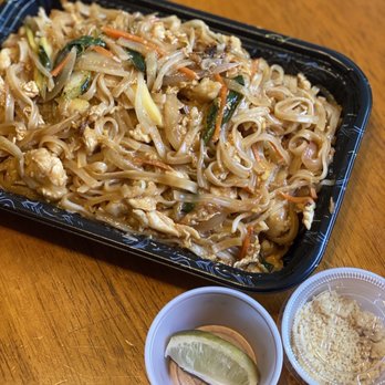 Samurai Buffalo - Pad Thai, Chicken - Sushi Bars Near Me - East Amherst, New York