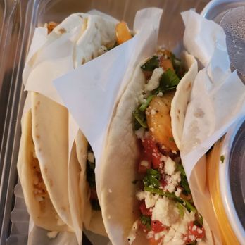 Chili's - Spicy Shrimp Taco, lunch portion for dinner. - Bars Near Me - Muskogee, Oklahoma Chili's - Spicy Shrimp Taco, lunch portion for dinner. - Bars Near Me - Muskogee, Oklahoma