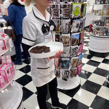 See's Candies - Candy Stores Near Me - Vancouver, Washington See's Candies - Candy Stores Near Me - Vancouver, Washington