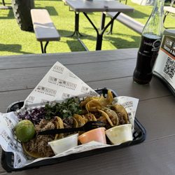 Tacos El Plebe - Taco Sampler Plus! Yummy!