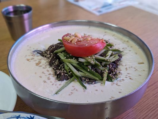 Sisters Dumpling by null