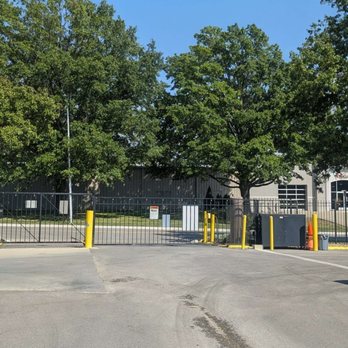 I35-435 Self Storage - Self Storage Near Me - Lenexa, Kansas