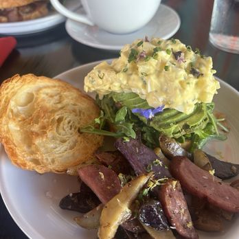 Suzette - Avocado and egg croissant - Breakfast & Brunch Near Me - Chula Vista, California Suzette - Avocado and egg croissant - Breakfast & Brunch Near Me - Chula Vista, California