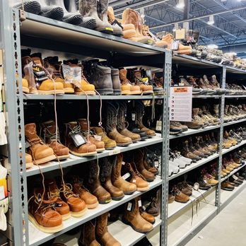 Boot Barn - Women's work boots - Shoe Stores Near Me - Fort Wayne, Indiana