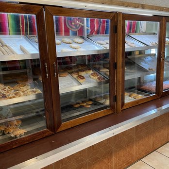 La Casa Bakery and Cafe - Pan dulce - Mexican Near Me - Houston, Texas