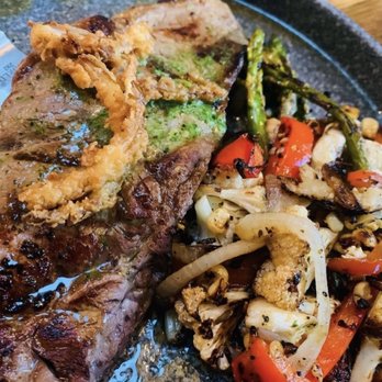 The Point Towson - Steak with veggies - New American Near Me - Towson, Maryland The Point Towson - Steak with veggies - New American Near Me - Towson, Maryland