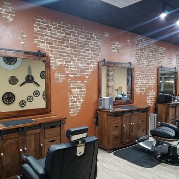 Old Town Barber Shop - This is near the back of the shop. - Barbers Near Me - Palm City, Florida