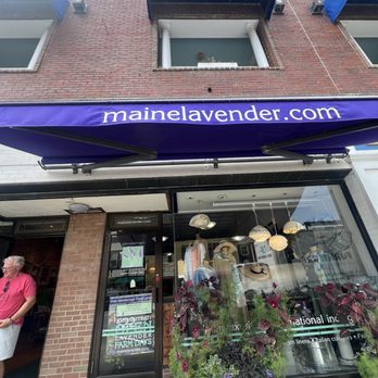 Glendarragh Lavender - Outside - Flowers & Gifts Near Me - Camden, Maine Glendarragh Lavender - Outside - Flowers & Gifts Near Me - Camden, Maine