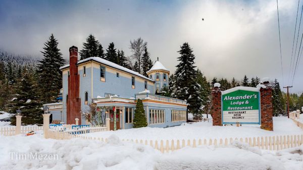 Alexander's Lodge At Mt Rainier by null