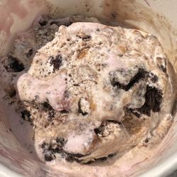 IL Bacio Ice Cream - Peanut Butter Fudge Oreo -- I think
